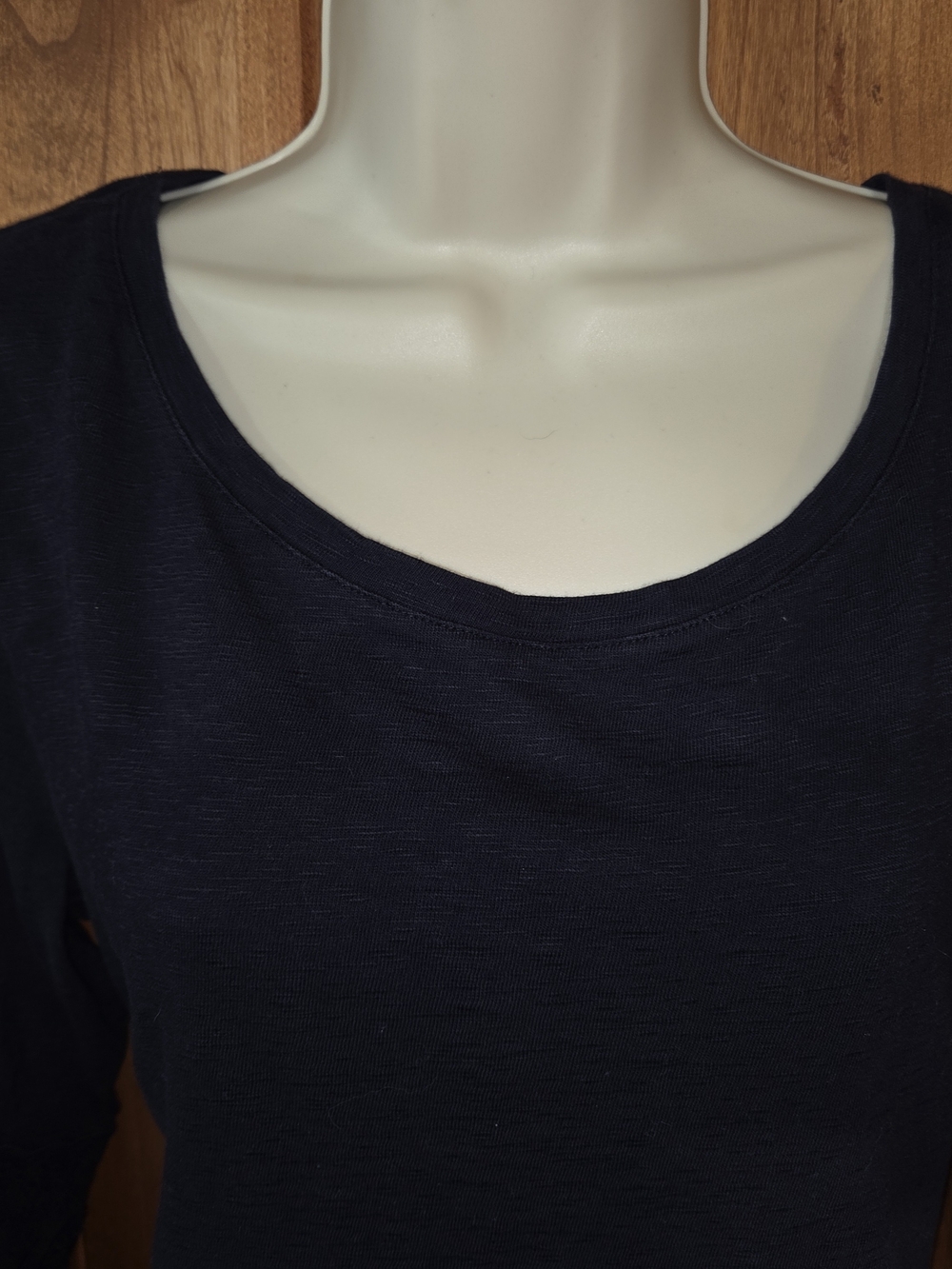 Talbots Navy Eyelet-Sleeve Scoop Neck Top - Picture 2 of 8